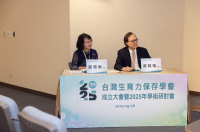 點選照片右側觀看下一張