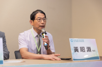 點選照片右側觀看下一張