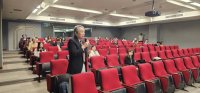 點選照片右側觀看下一張