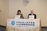 點選照片右側觀看下一張